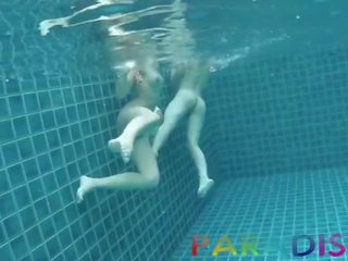 Παιχνιδιάρικος s πάρει πατήσαμε μαζί σε πισίνα έξω - μέρος εγώ σεξ βίντεο movs