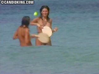 坦率 媽媽我喜歡操 媽媽 裸 上 該 裸體 海灘 同 她的 兒子!
