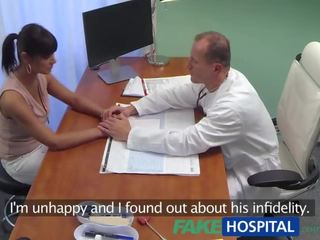 Fakehospital ārsts fucks viņa ex draudzene