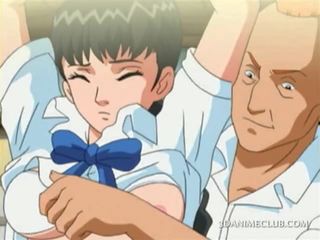 Związany w górę anime seks niewolnik dostaje cycuszki i