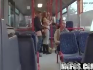 Mofos b fél - bonnie - nyilvános x névleges film város busz footage.