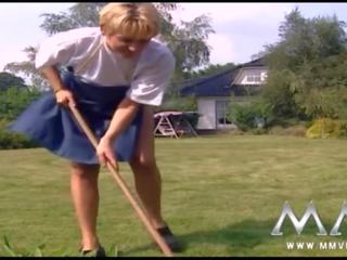 Amateur female gardener gets pounded outdoors sex clip videos