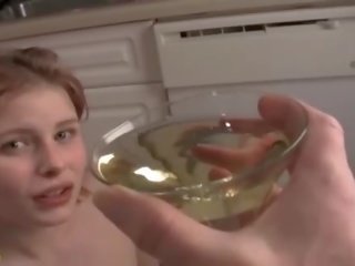 Dahlia drycker en värma urin martini